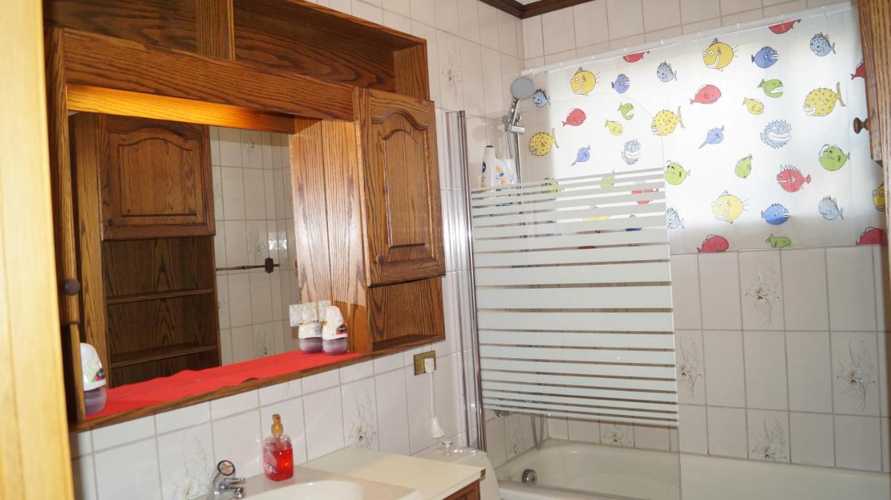 Twin Room With Shared Bathroom Njarthvik Kültér fotó
