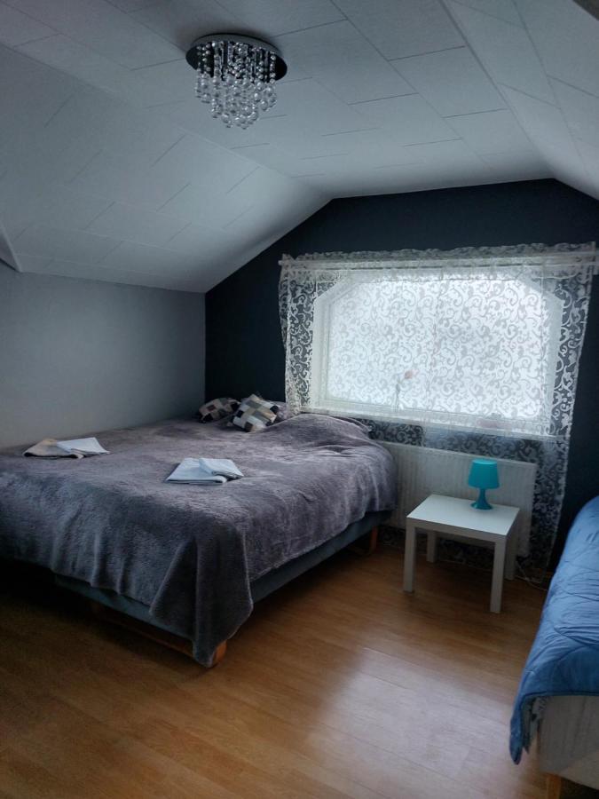 Twin Room With Shared Bathroom Njarthvik Kültér fotó
